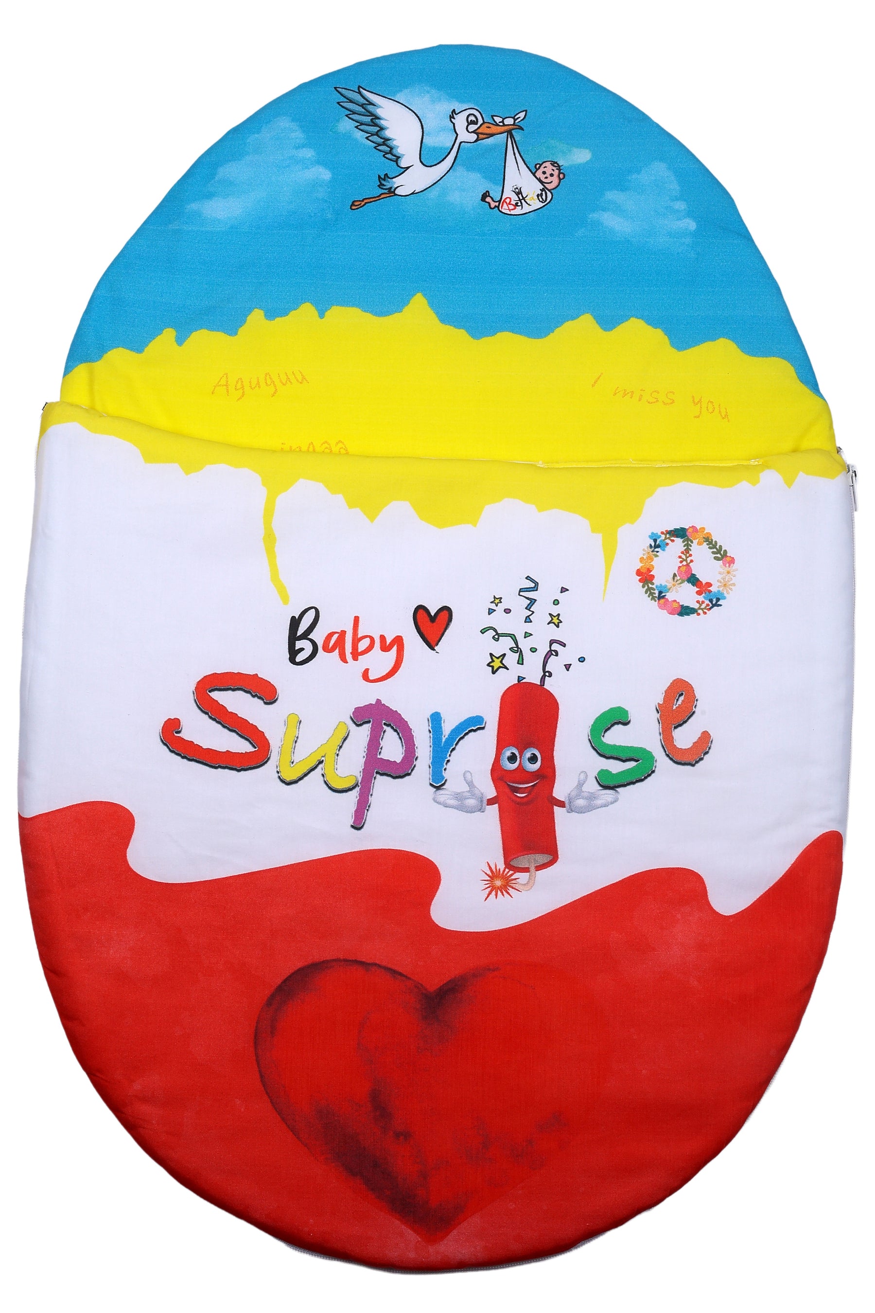 Vorderansicht des Baby♡Suprise® Dream Amora Amora Schlafsacks mit roten Herzmotiv