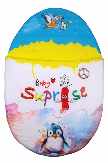 Vorderansicht des Baby♡Suprise® Dream Eiora Pingu Schlafsacks mit Pinguinmotiv