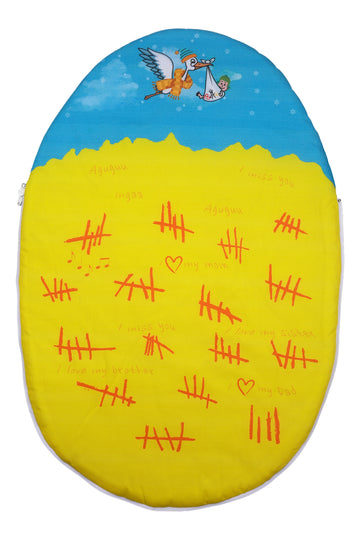 Rückansicht des Baby♡Suprise® Dream Eiora Pingu Schlafsacks in Gelb und Blau