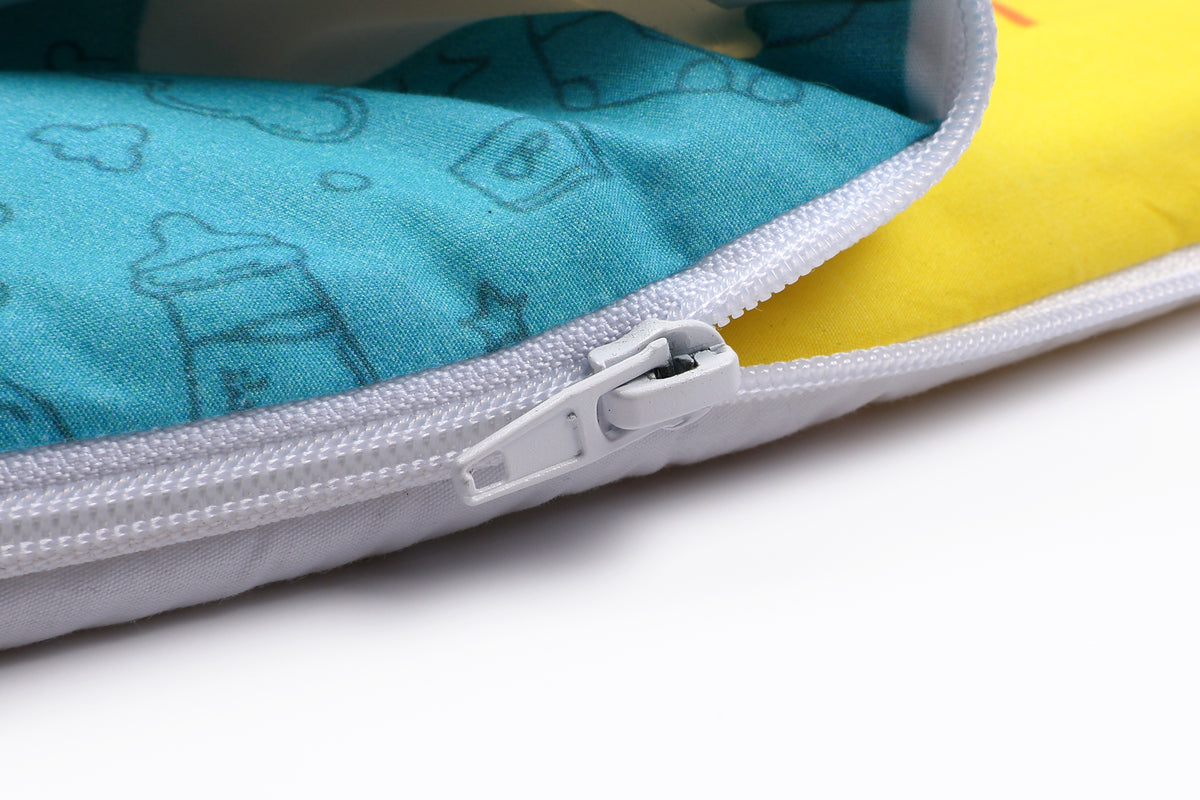 Reißverschluss und gelbes Innenfutter des Baby♡Suprise® Dream Wonder Turquoise Schlafsacks