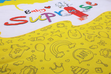Nahaufnahme des feinen Baby-Symbolen auf dem Baby♡Suprise® Dream Wonder Yellow Schlafsack